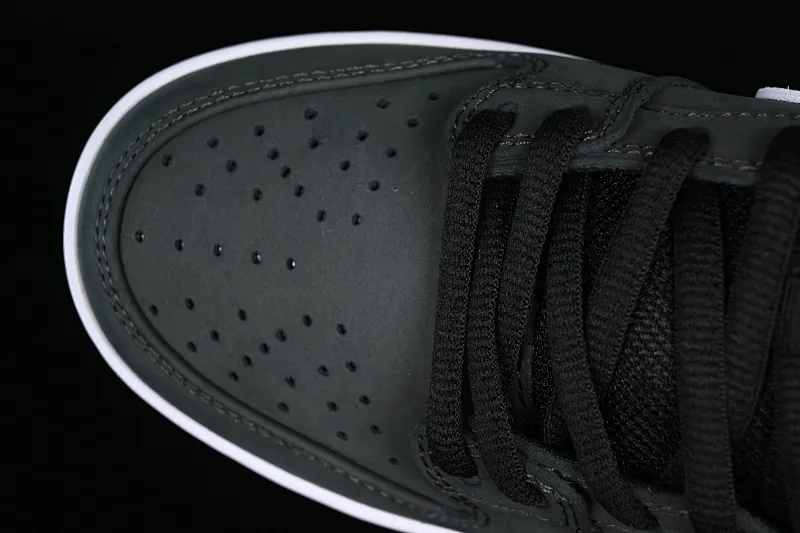 All categories Nk SB Dunk series Nk SB Dunk Low low-top sneakers F version Nk SB Dunk Low Pro ISO raw rubber black and white Dunk series retro low-top casual sports skateboard shoes CD2563-001